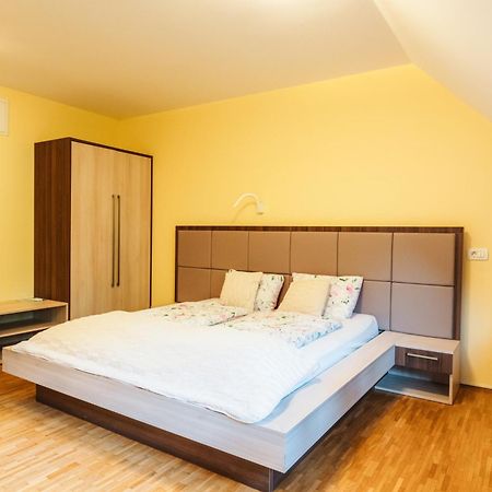 Dvorec Trebnik - Sobe Slovenske Konjice Exterior foto