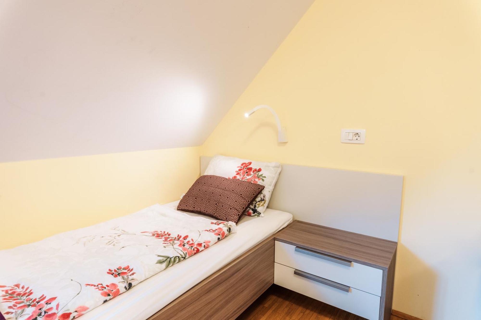 Dvorec Trebnik - Sobe Slovenske Konjice Exterior foto