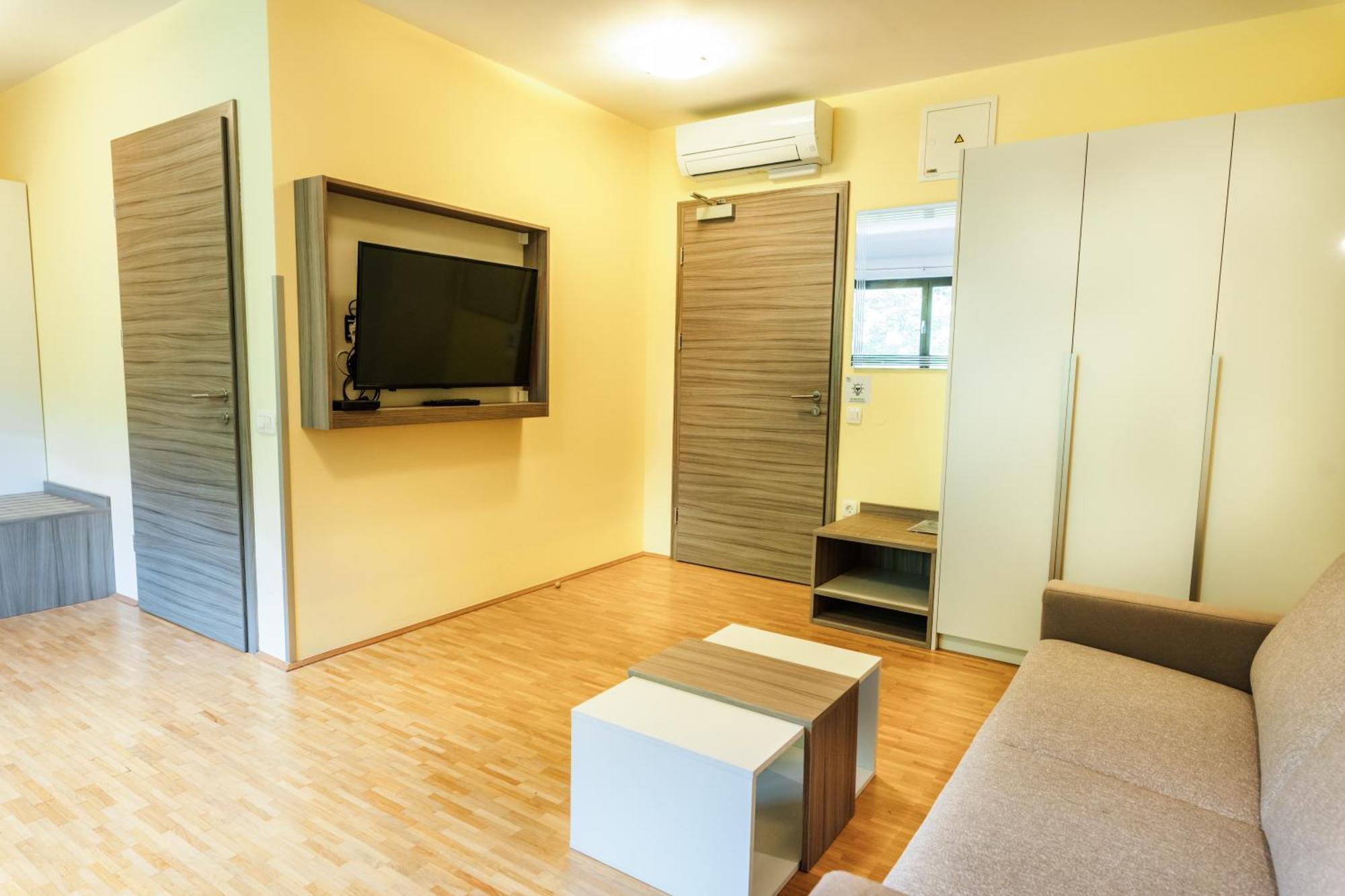 Dvorec Trebnik - Sobe Slovenske Konjice Exterior foto